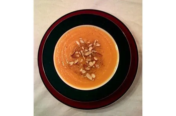 Soupe de courge aux amandes