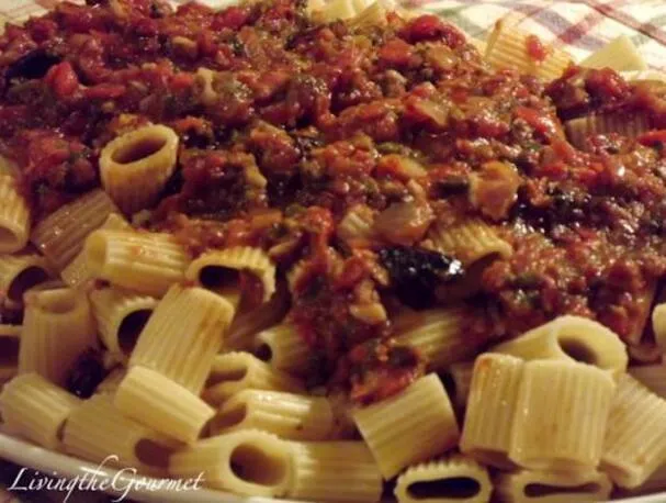 Sauce tomate fraîche du jardin aux anchois !!!