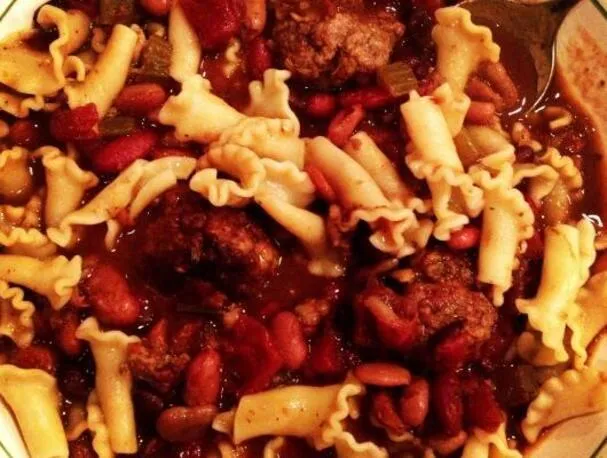 Soupe aux 7 haricots et aux boulettes de viande