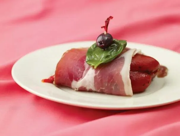 Poivrons rouges enrobés de prosciutto