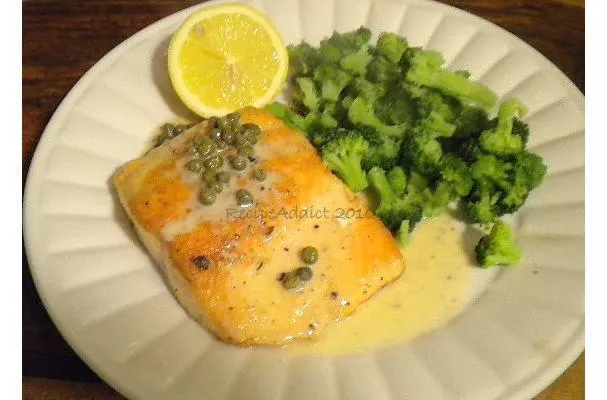 Saumon à la sauce vin blanc crémeuse