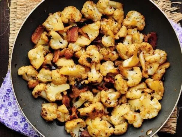 Choufleur sauté au bacon