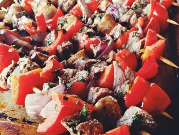 Brochettes de bœuf BBQ