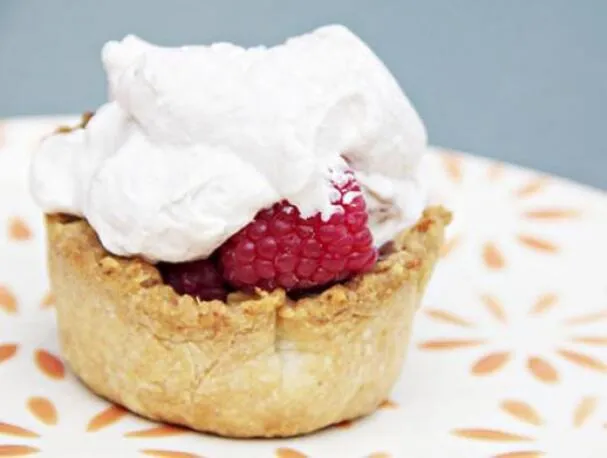 Mini-tartes au chocolat et aux baies de Xocai